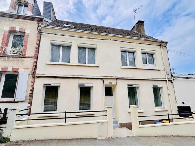 Duplex Parapluies De Cherbourg Netflix Parking Extérieur photo