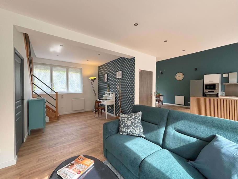 Duplex Parapluies De Cherbourg Netflix Parking Extérieur photo