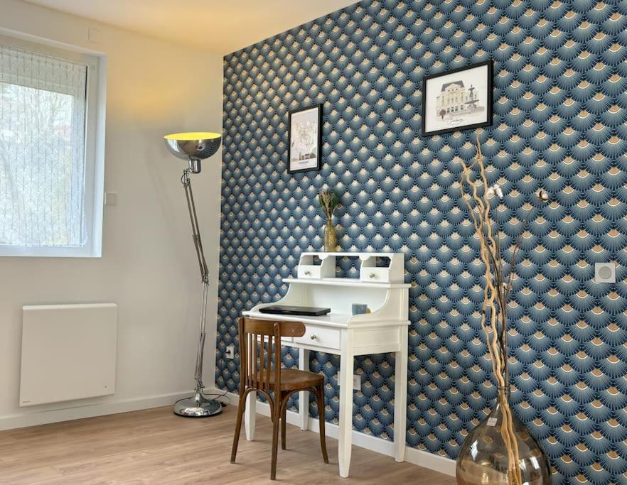 Duplex Parapluies De Cherbourg Netflix Parking Extérieur photo