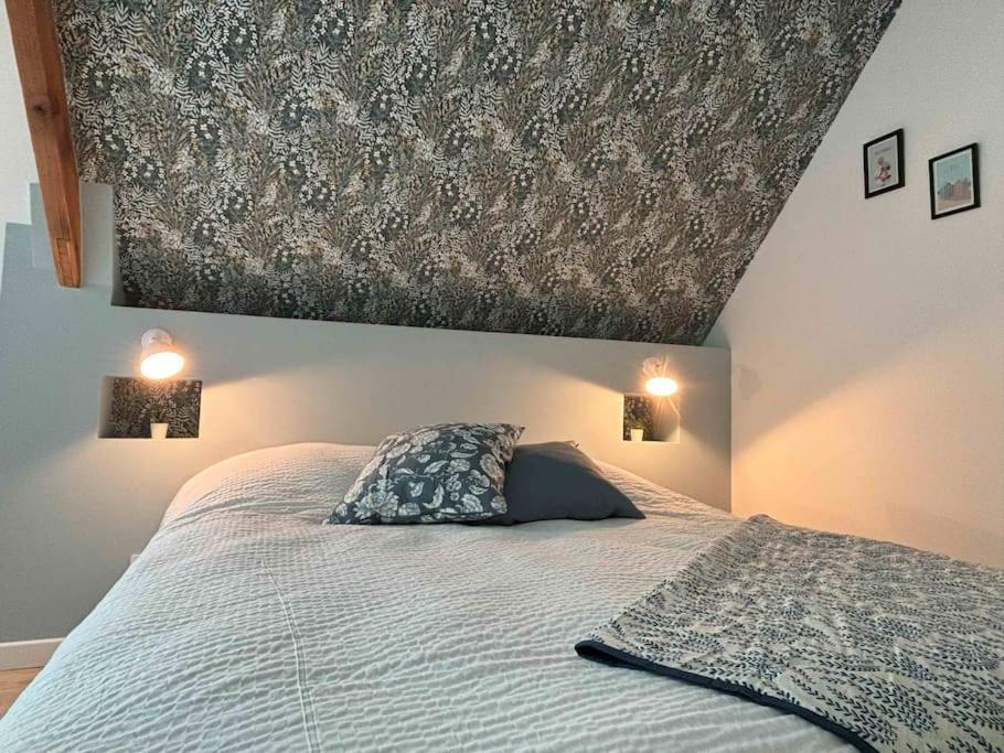 Duplex Parapluies De Cherbourg Netflix Parking Extérieur photo